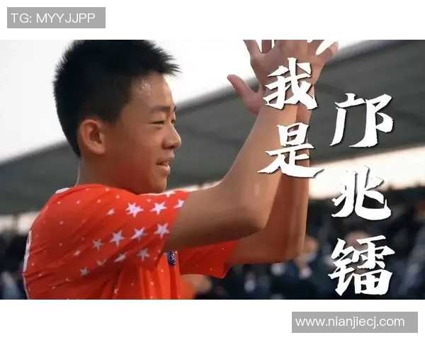 足球明星即将登陆中国赛场引发球迷热议和期待