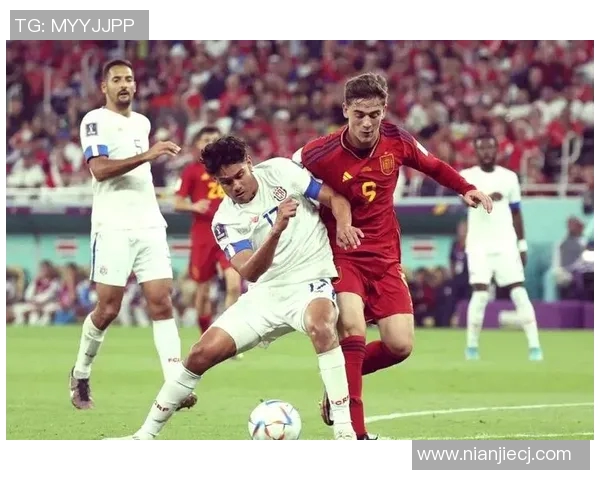 红色箭头足球明星的身份揭晓他在绿茵场上的传奇故事与成就分析